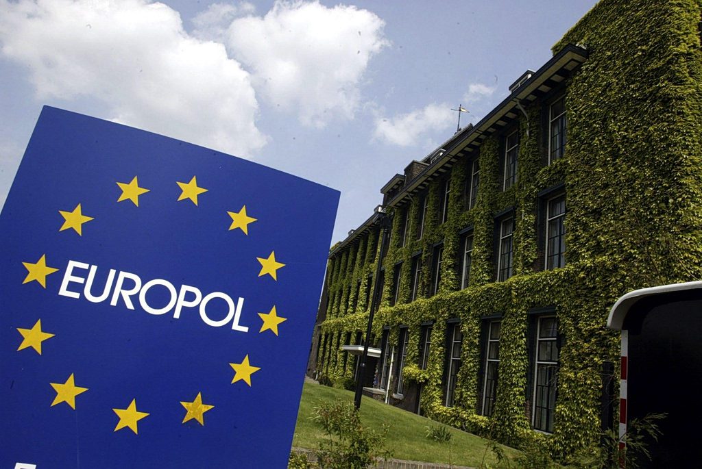 Σοκ από τη Europol: Γιατί η νέα σύγκρουση στο Ιράν «εκτοξεύει» τις απειλές τρομοκρατίας και κυβερνοεπιθέσεων στην Ευρώπη - NewsPoint.gr