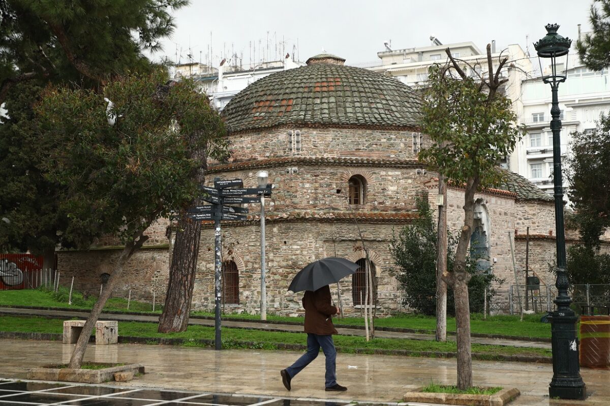 Η ξαφνική μεταβολή του καιρού σοκάρει: Πού θα βρέξει σήμερα και πού θα πέσει η θερμοκρασία – Όλες οι περιοχές σε εγρήγορση! 1 Η ξαφνική μεταβολή του καιρού σοκάρει: Πού θα βρέξει σήμερα και πού θα πέσει η θερμοκρασία – Όλες οι περιοχές σε εγρήγορση! - NewsPoint.gr