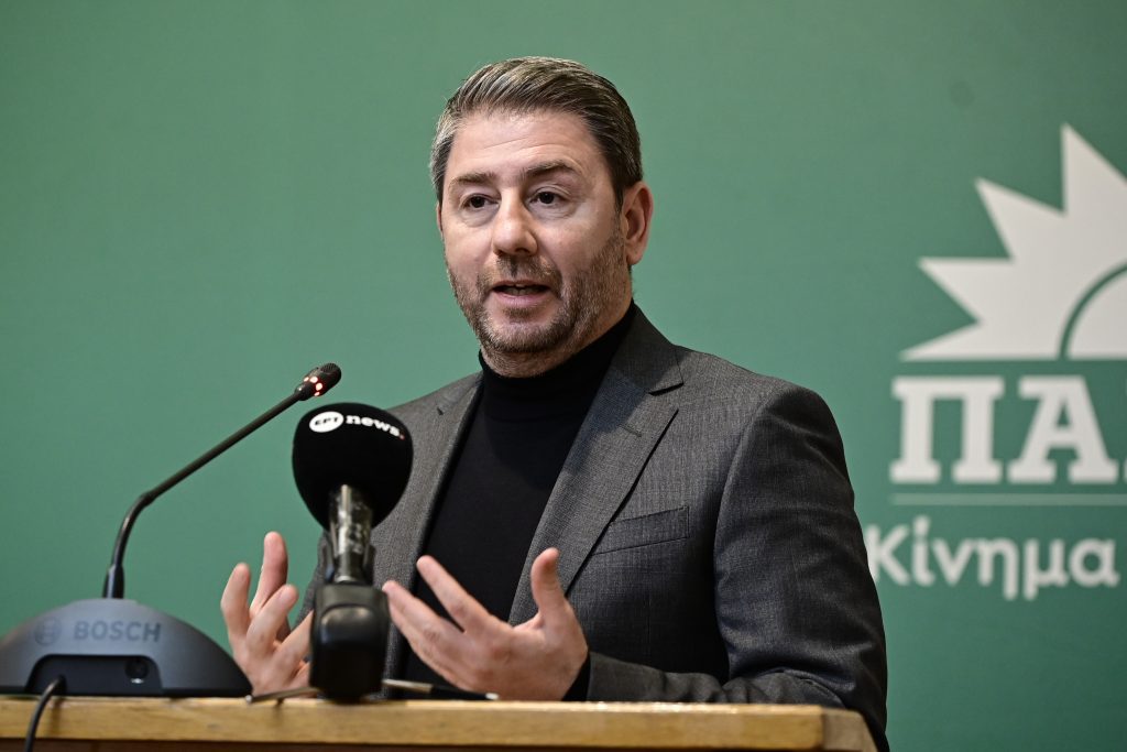 Η σιωπή πριν την καταιγίδα: Οι παρασκηνιακές κινήσεις που αλλάζουν το μέλλον του ΠΑΣΟΚ! - NewsPoint.gr