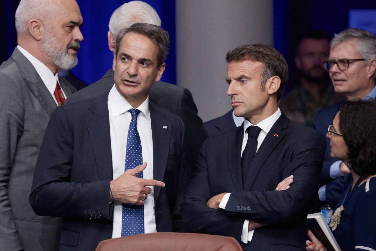 Ιστορικό ραντεβού: Μητσοτάκης, Μακρόν και Χριστοδουλίδης στην Κύπρο με φόντο θρίλερ εξελίξεων στη Μέση Ανατολή! 10 Ιστορικό ραντεβού: Μητσοτάκης, Μακρόν και Χριστοδουλίδης στην Κύπρο με φόντο θρίλερ εξελίξεων στη Μέση Ανατολή! - NewsPoint.gr