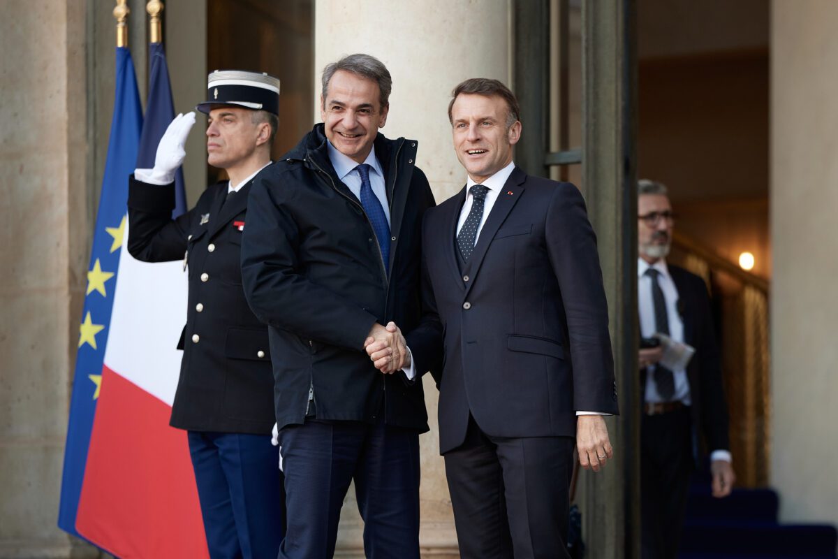 Ανατρεπτική επίσκεψη στην Κύπρο: Το ισχυρό μήνυμα ευρωπαϊκής ενότητας που στέλνουν Μακρόν, Μητσοτάκης και Χριστοδουλίδης – Τα γεγονότα που αλλάζουν τα δεδομένα! 1 Ανατρεπτική επίσκεψη στην Κύπρο: Το ισχυρό μήνυμα ευρωπαϊκής ενότητας που στέλνουν Μακρόν, Μητσοτάκης και Χριστοδουλίδης – Τα γεγονότα που αλλάζουν τα δεδομένα! - NewsPoint.gr