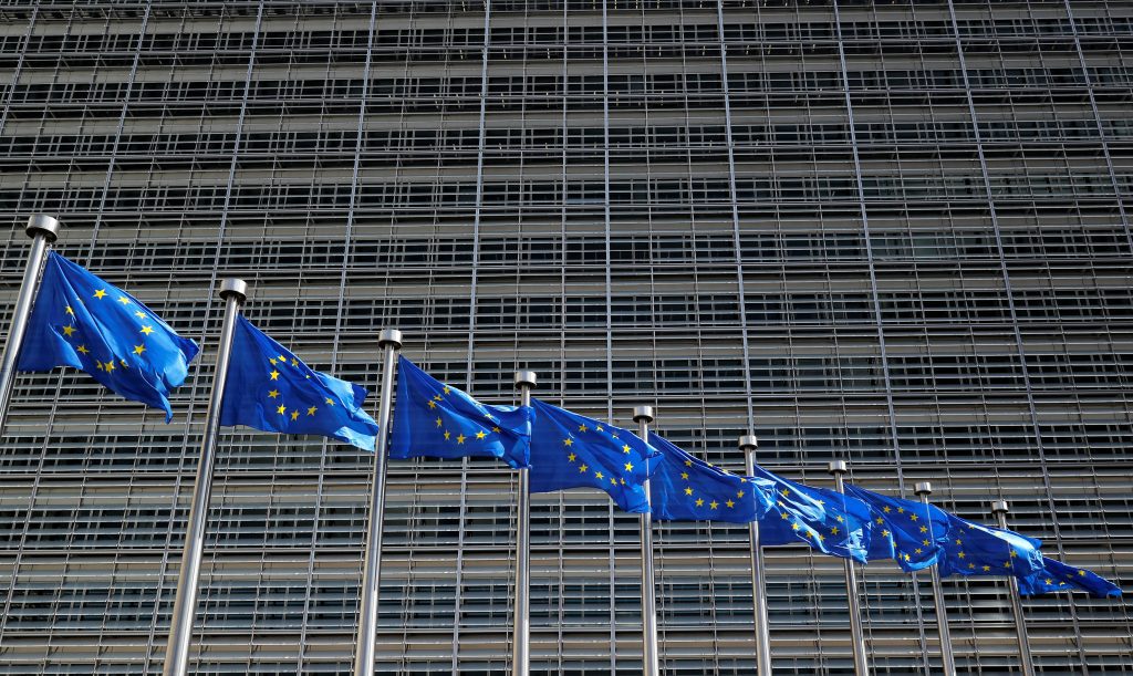 Η Κομισιόν ανατρέπει τα δεδομένα: 9 αποφασιστικές κινήσεις για να δείτε μικρότερους λογαριασμούς ρεύματος – Όλα όσα πρέπει να ξέρετε 16 Η Κομισιόν ανατρέπει τα δεδομένα: 9 αποφασιστικές κινήσεις για να δείτε μικρότερους λογαριασμούς ρεύματος – Όλα όσα πρέπει να ξέρετε - NewsPoint.gr