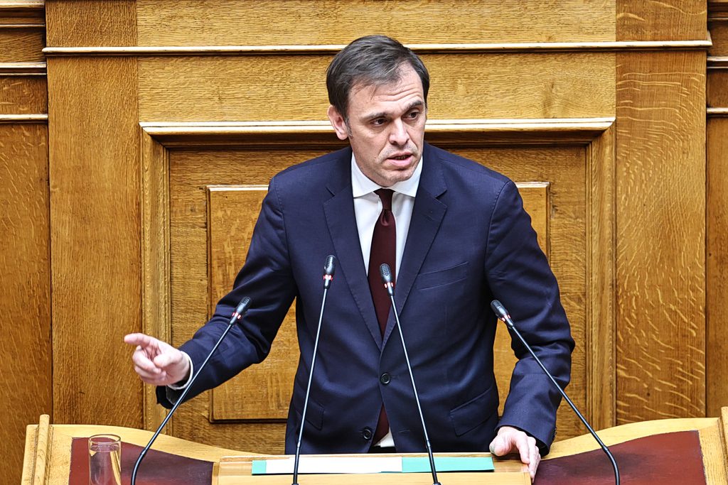Απίστευτες ατάκες, πολιτικές κόντρες και αποκαλύψεις που τάραξαν την πολιτική σκηνή – Κανένας δεν περίμενε τέτοια εξέλιξη! 1 Απίστευτες ατάκες, πολιτικές κόντρες και αποκαλύψεις που τάραξαν την πολιτική σκηνή – Κανένας δεν περίμενε τέτοια εξέλιξη! - NewsPoint.gr