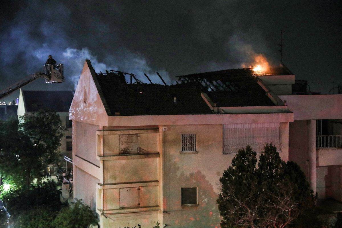 Η αποκάλυψη που συγκλονίζει τη Μέση Ανατολή: Ντόναλντ Τραμπ και Χεζμπολάχ μιλούν για πόλεμο χωρίς τέλος – Πυρκαγιές, εκρήξεις και απειλές σε Ιράν, Ισραήλ και Λίβανο - NewsPoint.gr