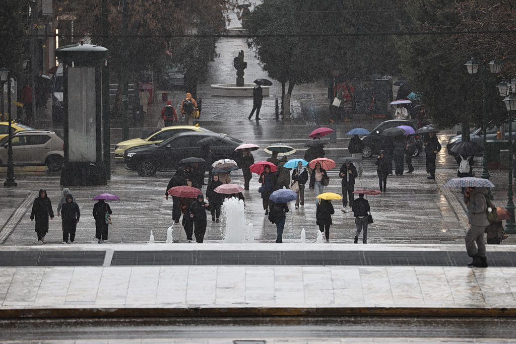 Δεν το πιστεύει κανείς: Άγριος χειμώνας επιστρέφει μέσα στην άνοιξη με βροχές, χαμηλές θερμοκρασίες και θυελλώδεις ανέμους! - NewsPoint.gr