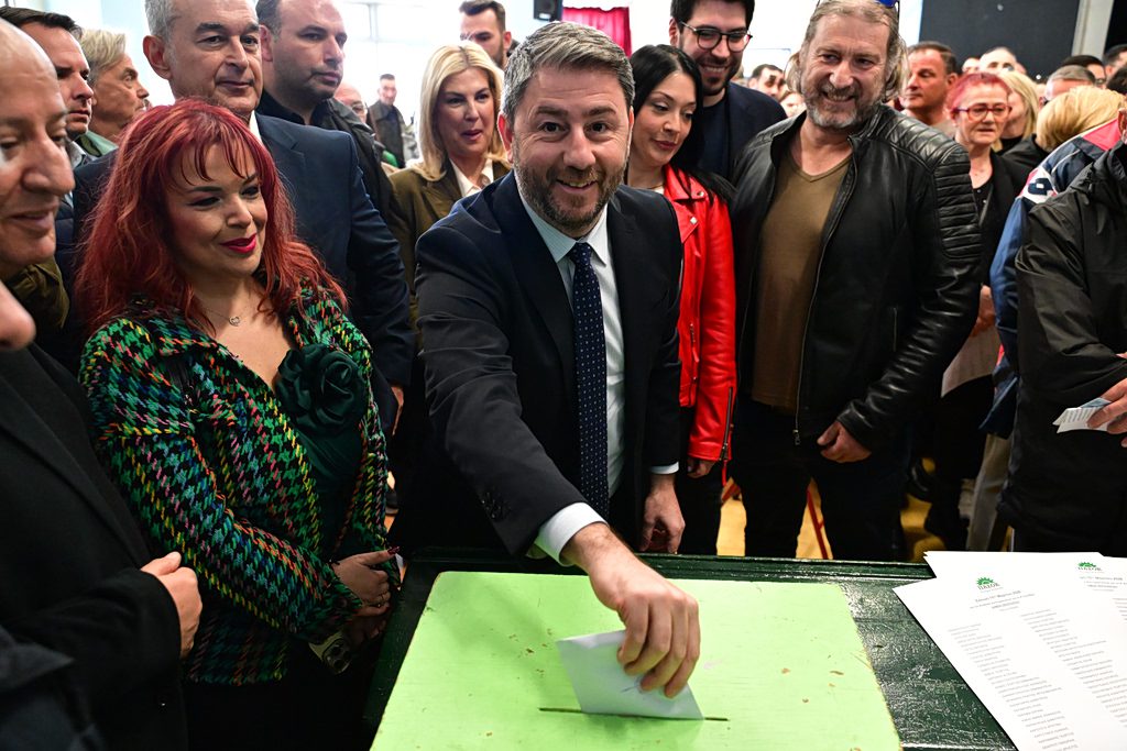 Δεν το περίμενε κανείς: Το συγκλονιστικό ρεκόρ συμμετοχής που αλλάζει τα πάντα για το ΠΑΣΟΚ! 25 Δεν το περίμενε κανείς: Το συγκλονιστικό ρεκόρ συμμετοχής που αλλάζει τα πάντα για το ΠΑΣΟΚ! - NewsPoint.gr