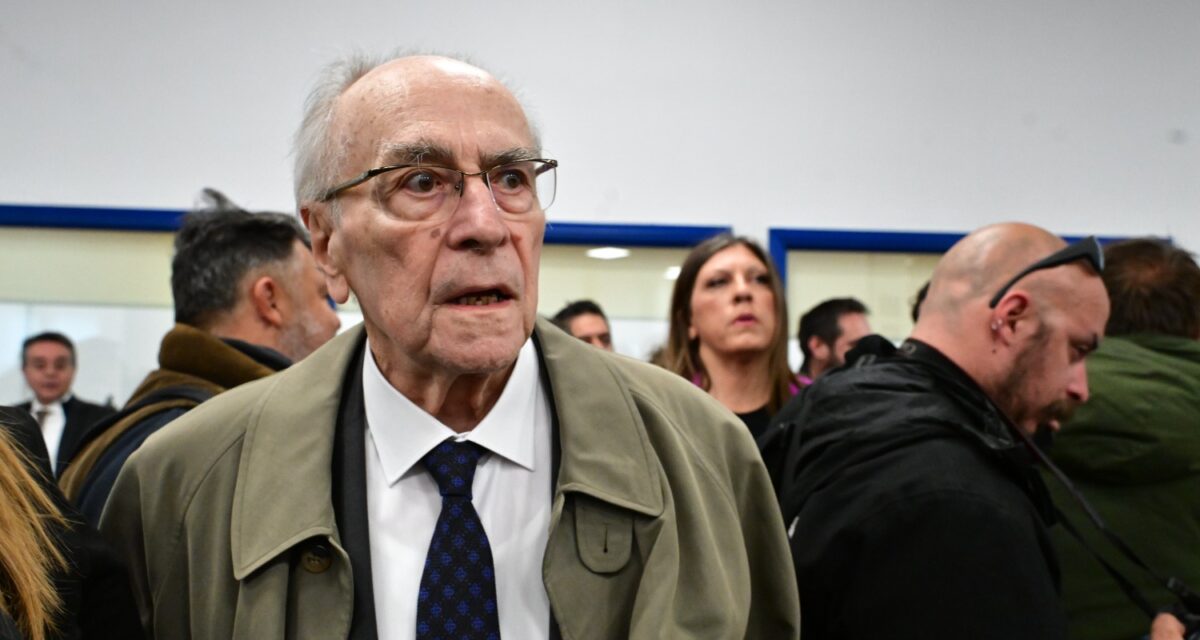 Η σκληρή απάντηση που συγκλονίζει: Η Ένωση Δικαστών «βάζει στη θέση του» τον Νίκο Κωνσταντόπουλο – Τι πραγματικά συνέβη 33 Η σκληρή απάντηση που συγκλονίζει: Η Ένωση Δικαστών «βάζει στη θέση του» τον Νίκο Κωνσταντόπουλο – Τι πραγματικά συνέβη - NewsPoint.gr