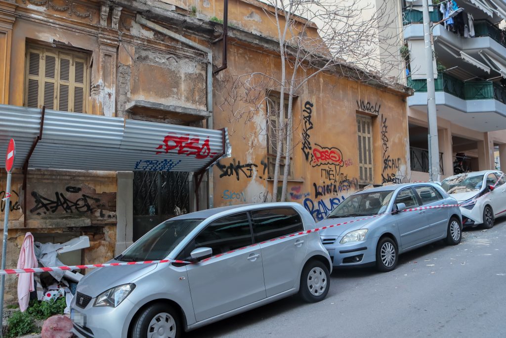 Απίστευτο αλλά αληθινό: Ποιος τελικά πληρώνει για τα ετοιμόρροπα μπαλκόνια – Ο κίνδυνος που απειλεί κάθε πολυκατοικία! - NewsPoint.gr
