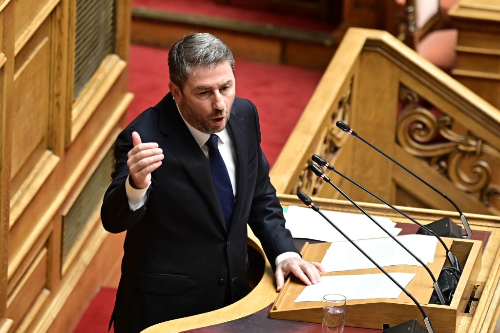 Η καταγγελία που συγκλονίζει: Ο Ανδρουλάκης αποκαλύπτει μυστικές συμφωνίες κυβέρνησης και 13 βουλευτών για τον ΟΠΕΚΕΠΕ! - NewsPoint.gr