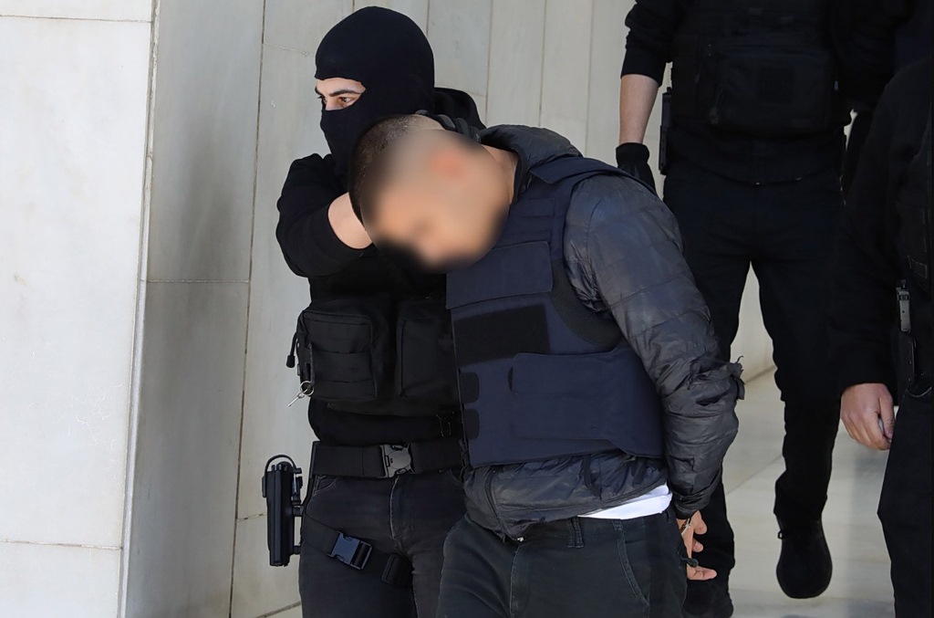Η κατάθεση που λύγισε τους πάντες: Ο παππούς του 20χρονου σπάει τη σιωπή του για το φονικό στον Άγιο Δημήτριο – Όσα εκτυλίχθηκαν εκείνη τη μοιραία βραδιά - NewsPoint.gr