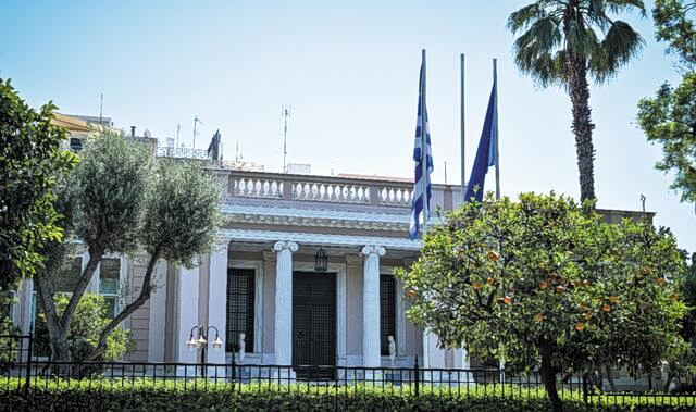 Η «μαγική» συνταγή του Μαξίμου: Πώς θα ανακτήσει το χαμένο 10% και ποιοι θα κρίνουν τις εκλογές! - NewsPoint.gr