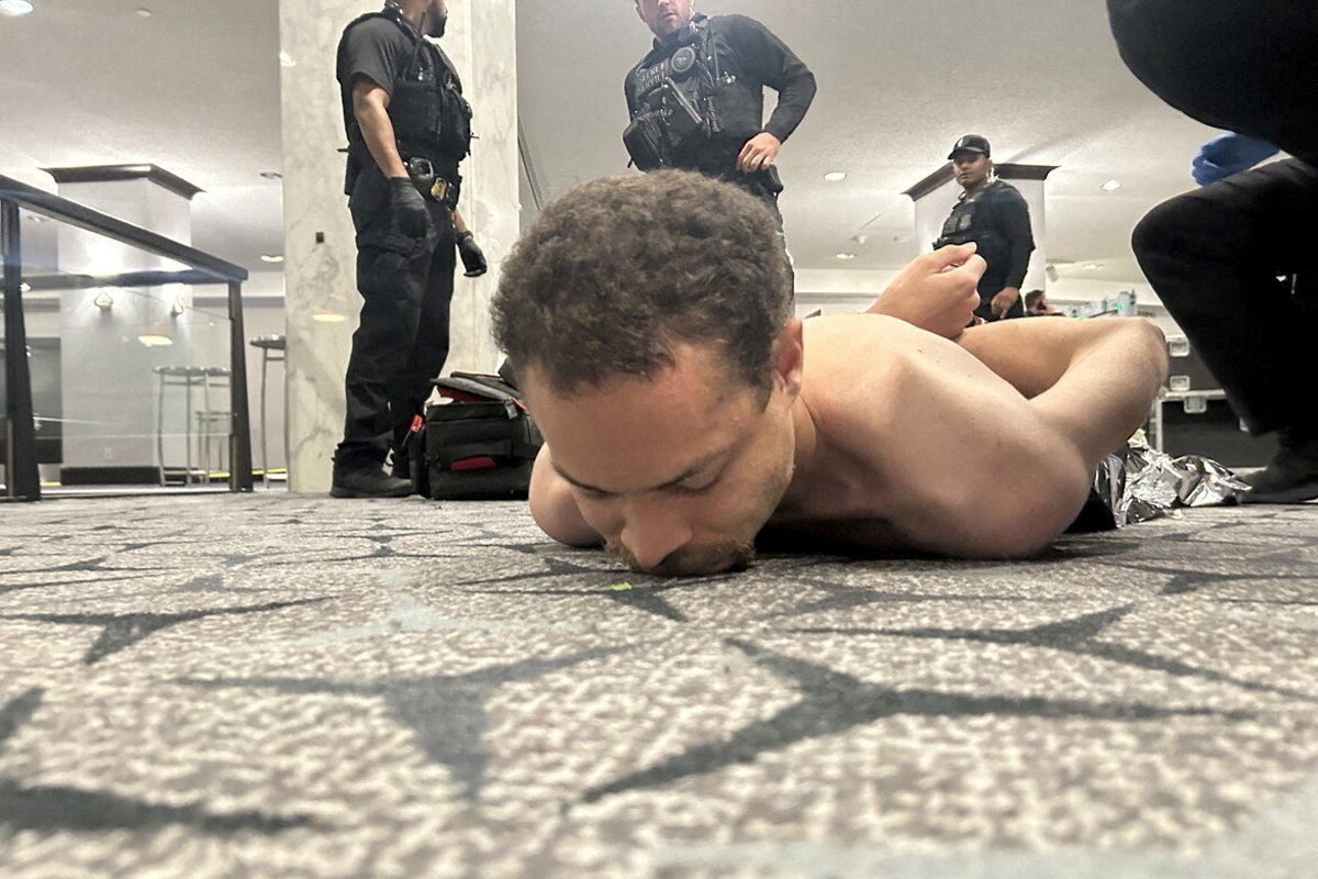 Οι αναρτήσεις που πρόδωσαν τον Κόουλ Άλεν: Η σκοτεινή μεταμόρφωση από gamer σε επίδοξο δολοφόνο του Τραμπ – Η σοκαριστική σύγκριση με τον Χίτλερ και οι αποκαλυπτικές λεπτομέρειες που συγκλονίζουν - NewsPoint.gr