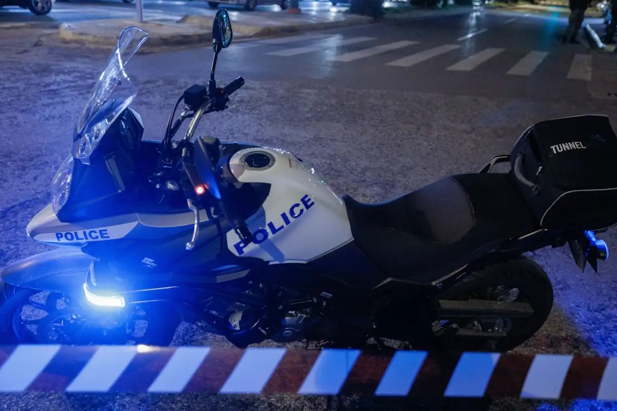 Απίστευτο περιστατικό στο Περιστέρι: Άνδρας άνοιξε πυρ δίπλα σε ανήλικους – Σοκάρουν οι μαρτυρίες! 1 Απίστευτο περιστατικό στο Περιστέρι: Άνδρας άνοιξε πυρ δίπλα σε ανήλικους – Σοκάρουν οι μαρτυρίες! - NewsPoint.gr