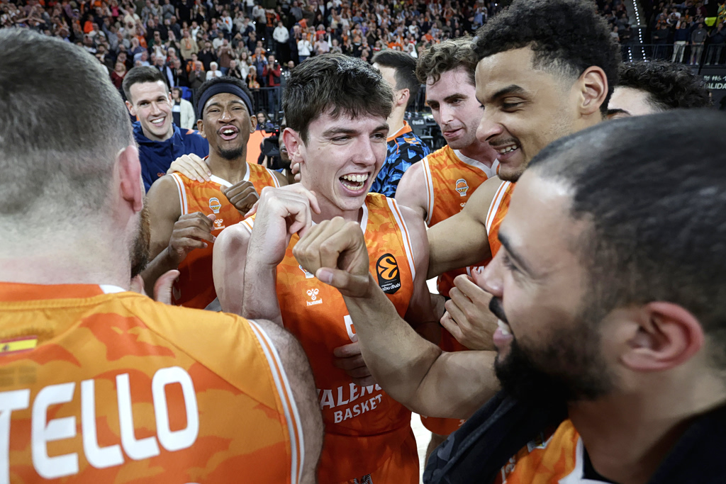 EuroLeague: Η ανατροπή που έφερε σεισμό – Η Βαλένθια αγγίζει το όνειρο έδρας, η Μπασκόνια άφησε άφωνη τη Ρεάλ! 17 EuroLeague: Η ανατροπή που έφερε σεισμό – Η Βαλένθια αγγίζει το όνειρο έδρας, η Μπασκόνια άφησε άφωνη τη Ρεάλ! - NewsPoint.gr
