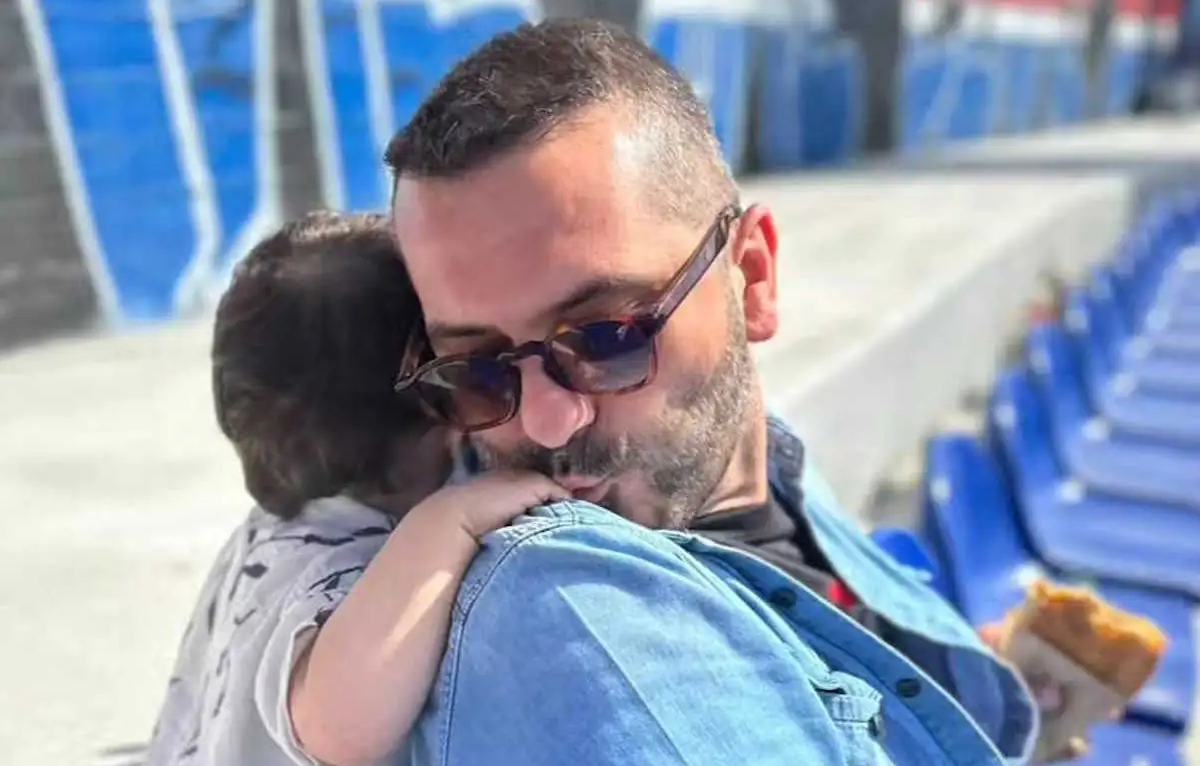 Κανείς δεν περίμενε να δει τον Λεωνίδα Κουτσόπουλο έτσι – Η συγκινητική στιγμή με τον 3χρονο γιο του που ξετρέλανε το Instagram! 1 Κανείς δεν περίμενε να δει τον Λεωνίδα Κουτσόπουλο έτσι – Η συγκινητική στιγμή με τον 3χρονο γιο του που ξετρέλανε το Instagram! - NewsPoint.gr