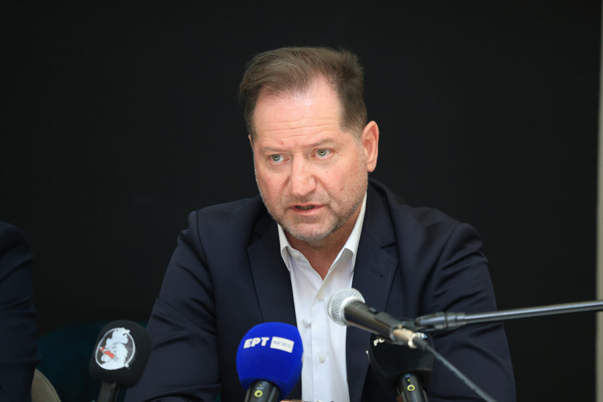 Έκρηξη Νταβέλη: Το ξέσπασμα που τάραξε τα αποδυτήρια της ΑΕΛ – «Ως εδώ η ανοχή με όσους δεν σέβονται!» - NewsPoint.gr