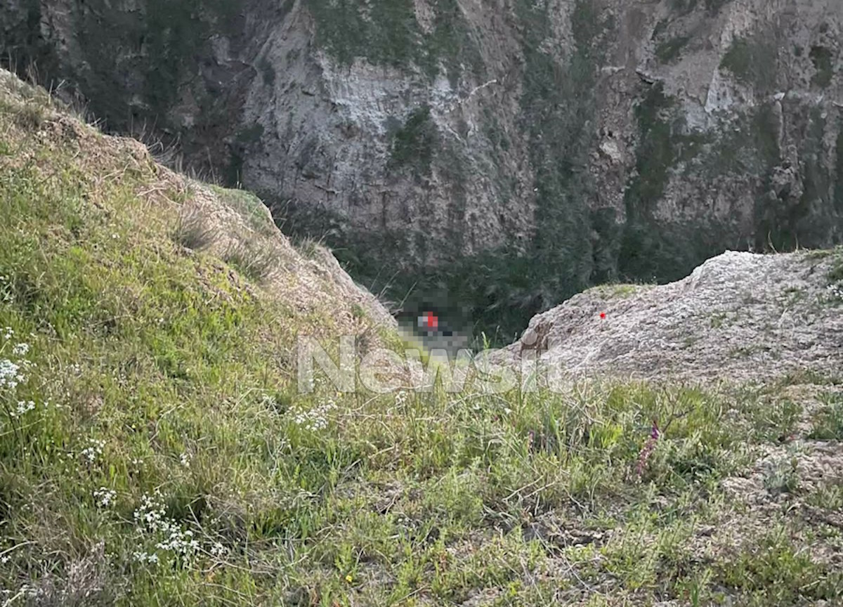 Θρήνος στο Αγγελοχώρι: Η σοκαριστική πτώση 58χρονου από βράχια που συγκλόνισε τη Θεσσαλονίκη 1 Θρήνος στο Αγγελοχώρι: Η σοκαριστική πτώση 58χρονου από βράχια που συγκλόνισε τη Θεσσαλονίκη - NewsPoint.gr