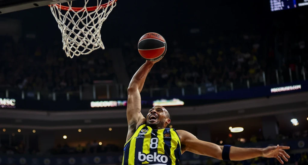 Εκρηκτική ανατροπή στην Euroleague: Η Φενέρμπαχτσε «λύγισε» τη Βιλερμπάν – Σάρωσαν Ρεάλ, Βίρτους και Παρτιζάν! - NewsPoint.gr