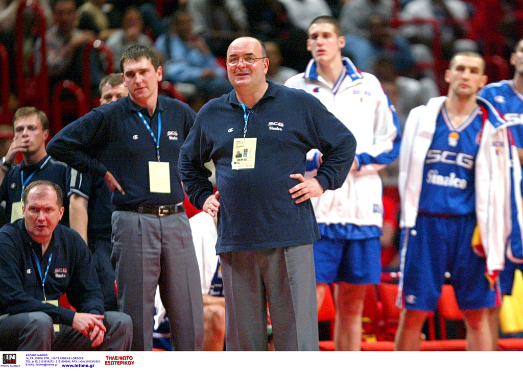 Η EuroLeague συγκλονίζει: Η σιγή που ράγισε καρδιές για τον θρυλικό Ντούσκο Βουγιόσεβιτς – Όσα δεν γνωρίζατε για τη ζωή του 1 Η EuroLeague συγκλονίζει: Η σιγή που ράγισε καρδιές για τον θρυλικό Ντούσκο Βουγιόσεβιτς – Όσα δεν γνωρίζατε για τη ζωή του - NewsPoint.gr