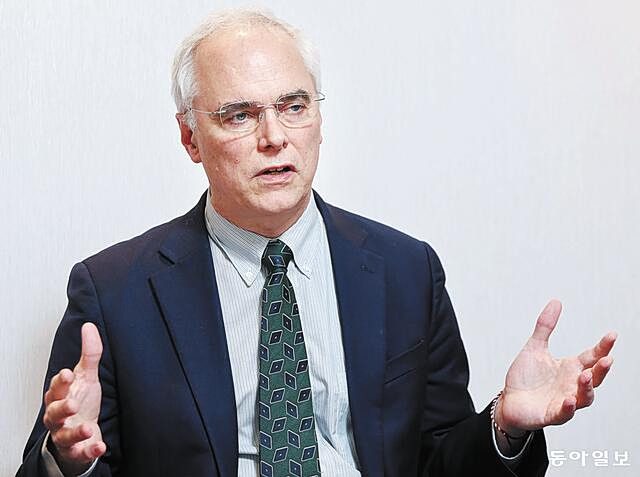 Σοκαριστικές αποκαλύψεις για πανδημίες, εξαφάνιση ειδών και τον μυστηριώδη Εμπεδοκλή – Τι μας διδάσκει η αποστολή Artemis 2; - NewsPoint.gr