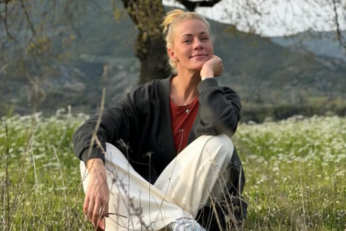 Η Ζέτα Μακρυπούλια μάγεψε το Instagram με τις πασχαλινές της στιγμές στο χωριό – Αυτές οι φωτογραφίες κάνουν τον γύρο του διαδικτύου! 1 Η Ζέτα Μακρυπούλια μάγεψε το Instagram με τις πασχαλινές της στιγμές στο χωριό – Αυτές οι φωτογραφίες κάνουν τον γύρο του διαδικτύου! - NewsPoint.gr