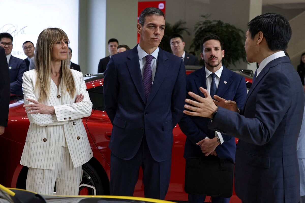 Σάλος στην Ισπανία: Η γυναίκα του Πέδρο Σάντσεθ στο εδώλιο – Οι κατηγορίες που σοκάρουν! - NewsPoint.gr