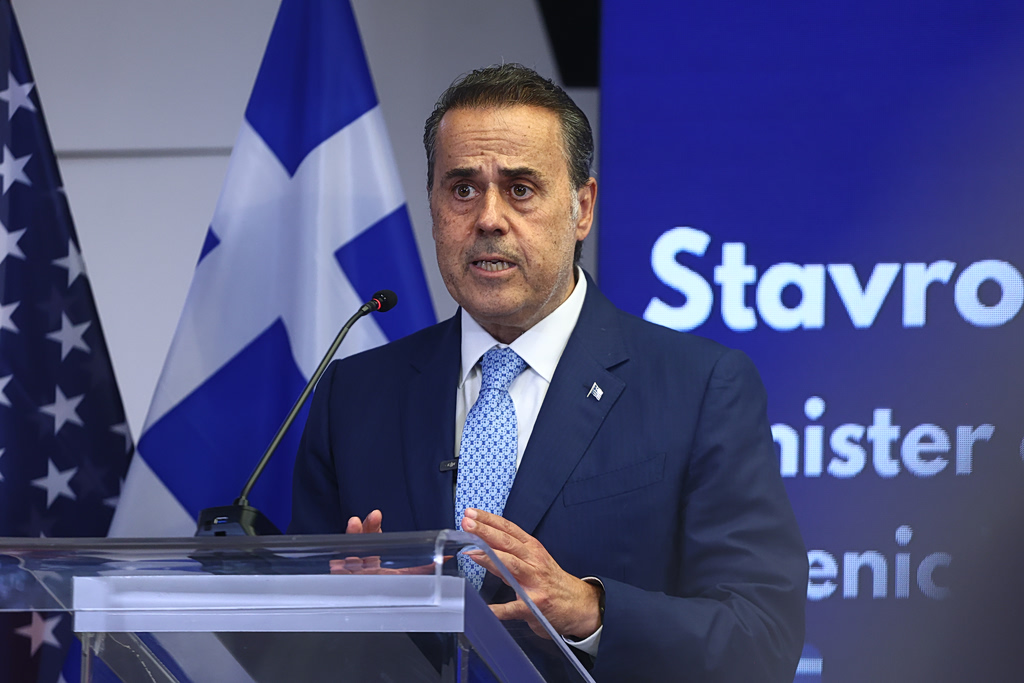 Η γεώτρηση στο Ιόνιο που αλλάζει την Ελλάδα για πάντα – Η ιστορική δήλωση Παπασταύρου και τα ανοίγματα για 270 δισ. κυβικά φυσικού αερίου 1 Η γεώτρηση στο Ιόνιο που αλλάζει την Ελλάδα για πάντα – Η ιστορική δήλωση Παπασταύρου και τα ανοίγματα για 270 δισ. κυβικά φυσικού αερίου - NewsPoint.gr
