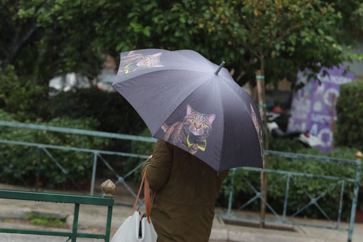 Η απρόβλεπτη ανατροπή στον καιρό: Δυνατές καταιγίδες φέρνουν αναστάτωση σε Μακεδονία και Θεσσαλία – Βροχερό σκηνικό σε Αττική και Θεσσαλονίκη 1 Η απρόβλεπτη ανατροπή στον καιρό: Δυνατές καταιγίδες φέρνουν αναστάτωση σε Μακεδονία και Θεσσαλία – Βροχερό σκηνικό σε Αττική και Θεσσαλονίκη - NewsPoint.gr