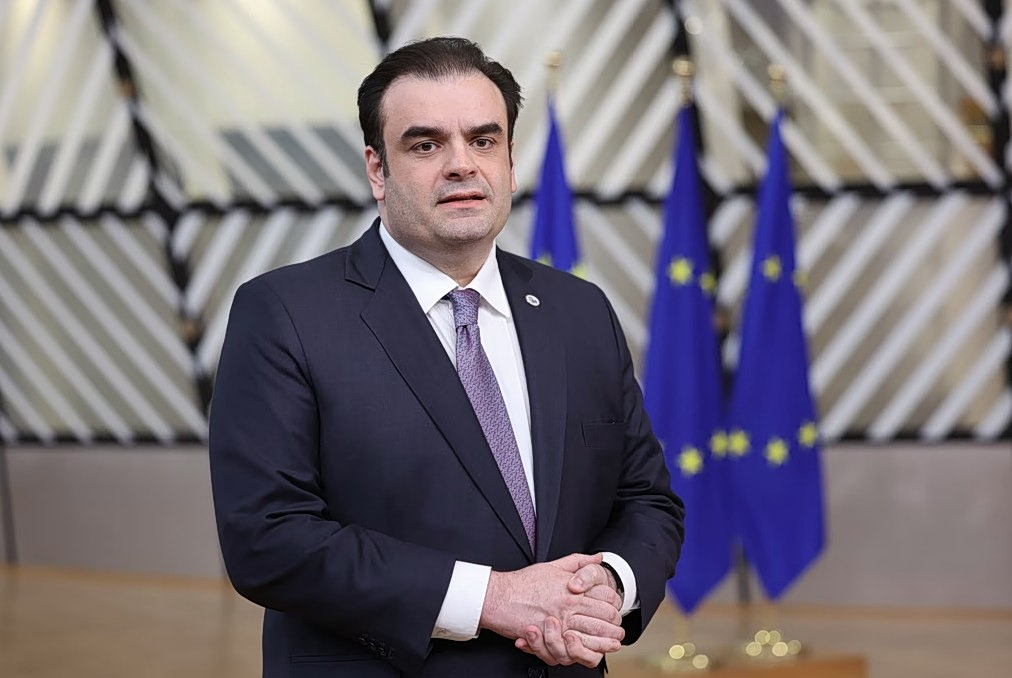 Η τολμηρή εξαγγελία Πιερρακάκη: Το φιλόδοξο σχέδιο για μια «ευρωπαϊκή Silicon Valley» που θα αλλάξει τα πάντα! 38 Η τολμηρή εξαγγελία Πιερρακάκη: Το φιλόδοξο σχέδιο για μια «ευρωπαϊκή Silicon Valley» που θα αλλάξει τα πάντα! - NewsPoint.gr