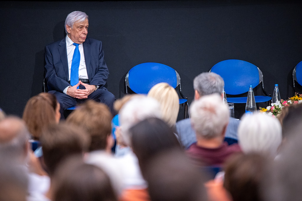 Σάλος με τον Προκόπη Παυλόπουλο: «Παίζουν με το Σύνταγμα – Καταγγέλλω ευτελισμό και πολιτικά παιχνίδια!» - NewsPoint.gr