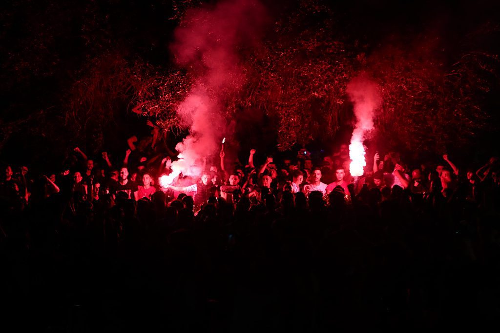 Απίστευτη έκρηξη χαράς: Η Ελλάδα έζησε το απόλυτο πάρτι για τον θρίαμβο του Ολυμπιακού στη EuroLeague! - NewsPoint.gr