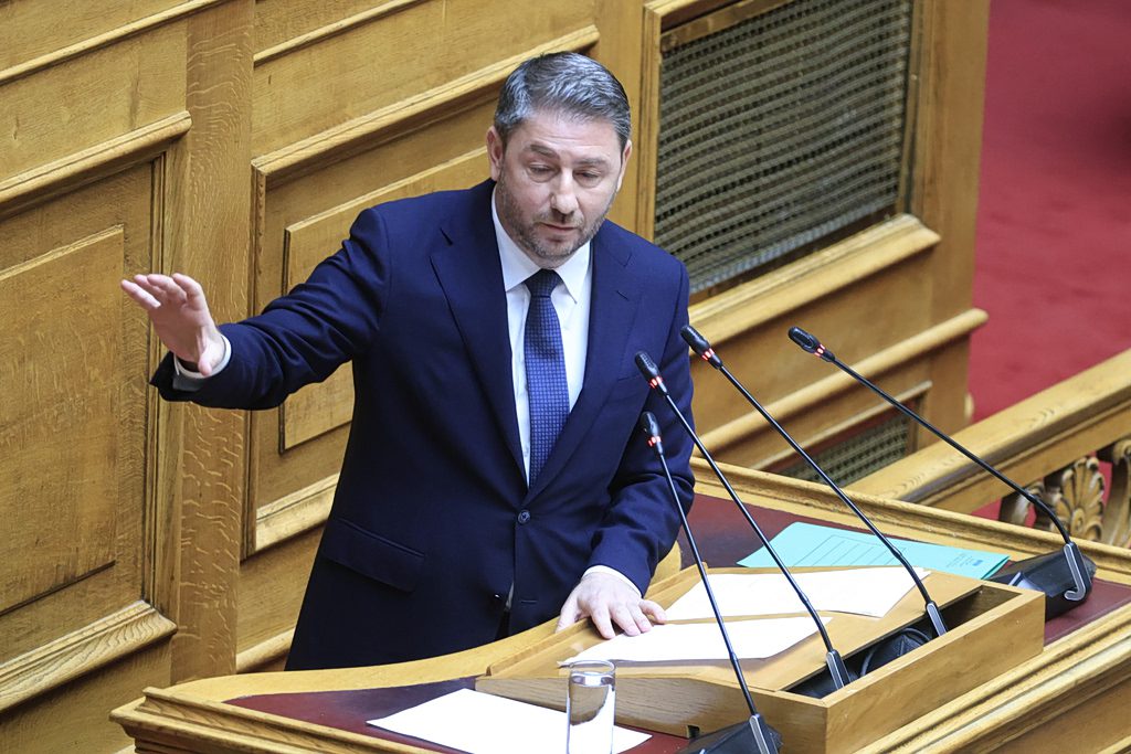Απίστευτες ανατροπές στο ΠΑΣΟΚ: Η μυστική κίνηση που φέρνει τα πάνω κάτω στην αντιπολίτευση! - NewsPoint.gr