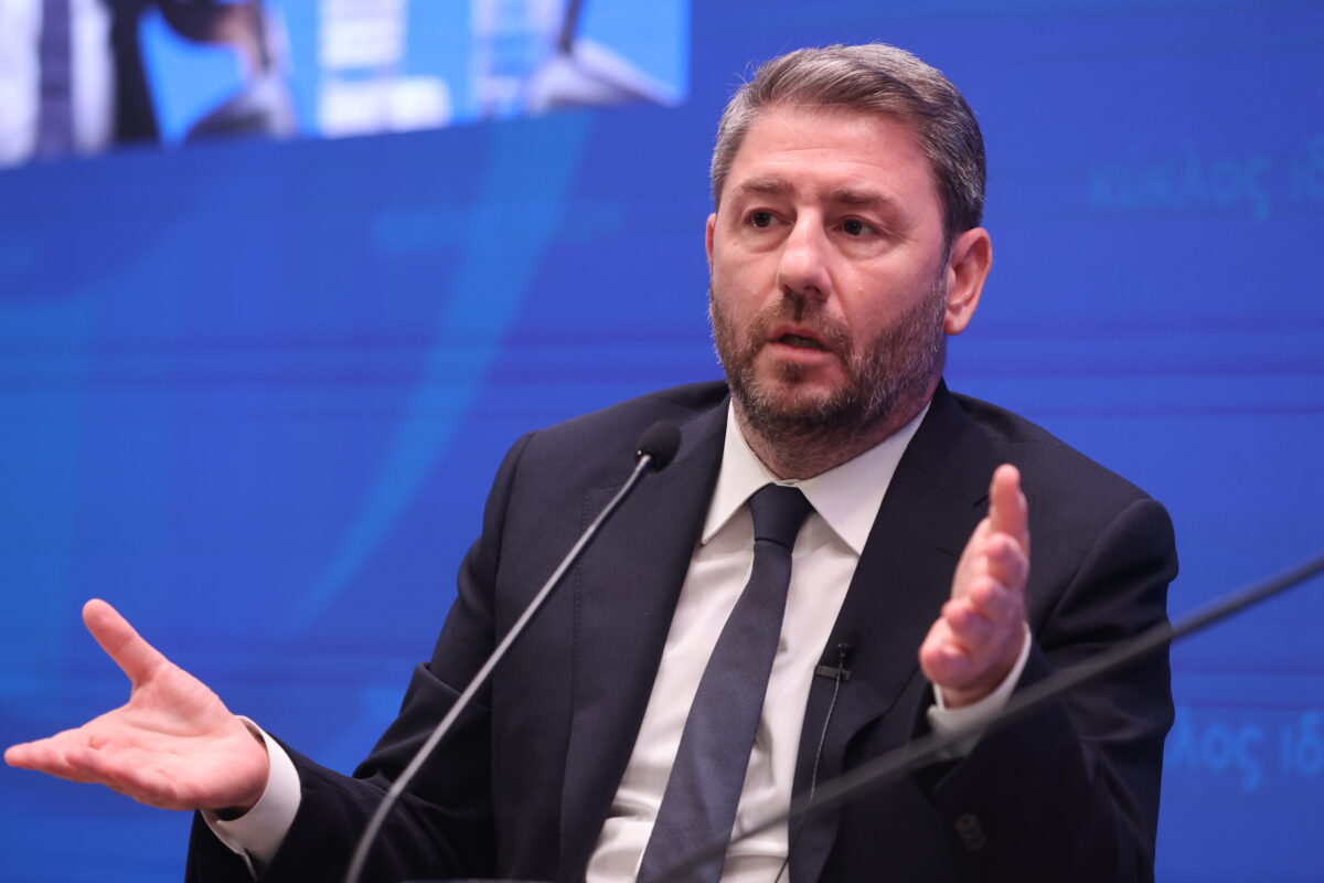 Η κίνηση που αλλάζει τα πάντα: Γιατί το ΠΑΣΟΚ βλέπει μόνο τον Ανδρουλάκη ως πραγματική απάντηση στη ΝΔ – Όλο το παρασκήνιο για Τσίπρα και Καρυστιανού - NewsPoint.gr