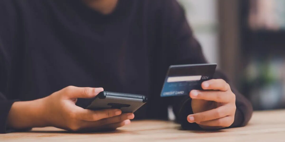 Απίστευτη στροφή των Ελλήνων στο online shopping – Το 77,6% αγοράζει συνεχώς από το διαδίκτυο! - NewsPoint.gr
