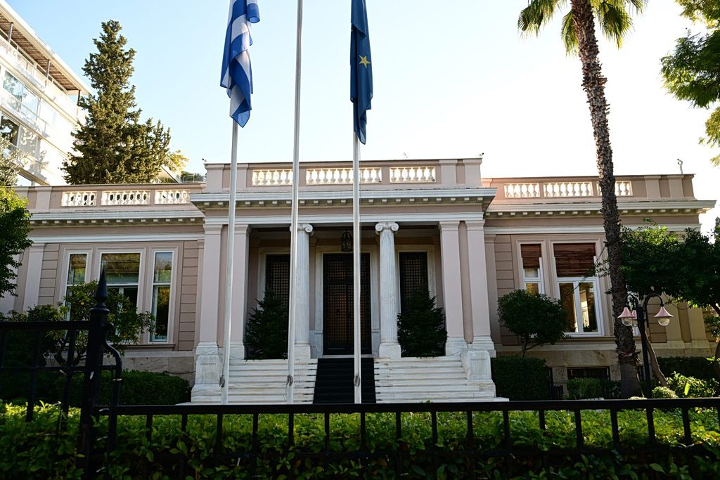 Η αποκάλυψη για τη φρουρά του Δημητριάδη που προκάλεσε θύελλα στο Μαξίμου – Όλα τα ερωτήματα που απαιτούν απαντήσεις - NewsPoint.gr