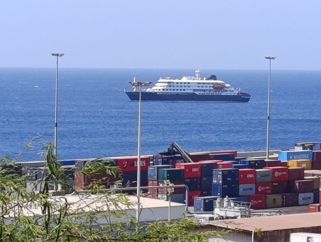 Η συγκλονιστική αλήθεια για το κρουαζιερόπλοιο με τους 7 ασθενείς – Τι λένε οι εγκλωβισμένοι για τη μυστήρια μετάδοση του χανταϊού! 1 Η συγκλονιστική αλήθεια για το κρουαζιερόπλοιο με τους 7 ασθενείς – Τι λένε οι εγκλωβισμένοι για τη μυστήρια μετάδοση του χανταϊού! - NewsPoint.gr