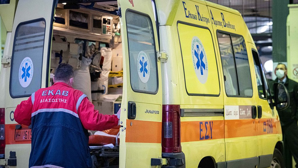 Ανατροπή στην Κεφαλονιά: 4χρονο αγόρι παρασύρθηκε από ΙΧ στο λιμάνι – Συνελήφθη ο οδηγός! - NewsPoint.gr