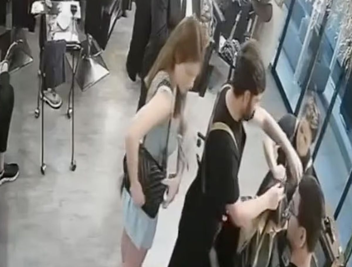 Σάλος στη Βραζιλία: Πελάτισσα επιτίθεται με μαχαίρι σε κομμωτή μετά από αποτυχημένο κούρεμα – Όλο το απίστευτο χρονικό - NewsPoint.gr