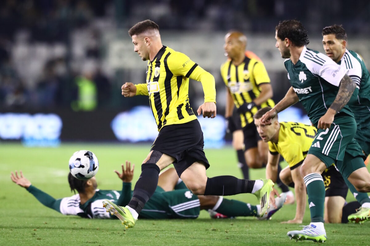 Η μάχη που καθηλώνει τη Super League: Η ΑΕΚ, ο Παναθηναϊκός, ο Ολυμπιακός και ο ΠΑΟΚ παίζουν τα πάντα για τον τίτλο! 1 Η μάχη που καθηλώνει τη Super League: Η ΑΕΚ, ο Παναθηναϊκός, ο Ολυμπιακός και ο ΠΑΟΚ παίζουν τα πάντα για τον τίτλο! - NewsPoint.gr