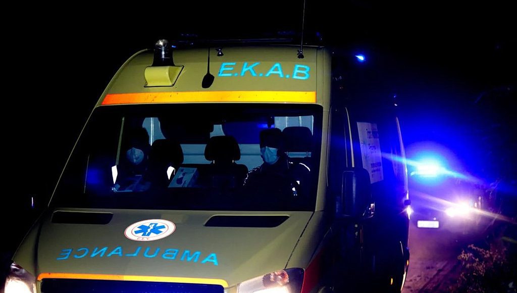 Σοκ στην λεωφόρο Αλεξάνδρας: Μηχανή παρέσυρε πεζό και προκάλεσε πανικό — Όλοι σε αγωνία για την υγεία του - NewsPoint.gr