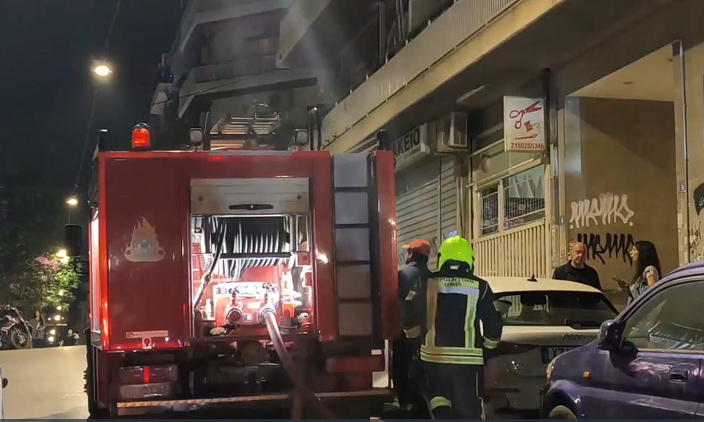 Συναγερμός στον Λυκαβηττό: Ηρωική επιχείρηση απεγκλωβισμού μετά από πυρκαγιά σε δώμα – Τραυματίστηκε ελαφρά ο ένοικος! 31 Συναγερμός στον Λυκαβηττό: Ηρωική επιχείρηση απεγκλωβισμού μετά από πυρκαγιά σε δώμα – Τραυματίστηκε ελαφρά ο ένοικος! - NewsPoint.gr