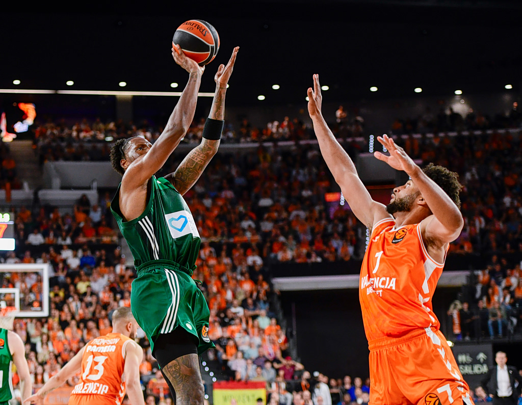 Σπάει τα κοντέρ η Euroleague: Η πρωτοφανής ισοφάριση που κανείς δεν φανταζόταν! - NewsPoint.gr