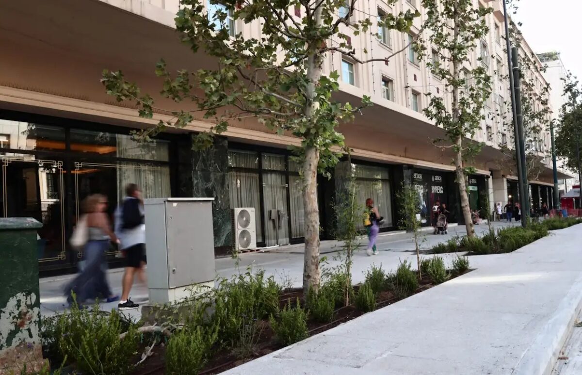 Η απρόσμενη διαδρομή της attica: Από το ιστορικό Μέγαρο στην κορυφή του χρηματιστηρίου – Το «μυστικό» πίσω από την επιτυχία 1 Η απρόσμενη διαδρομή της attica: Από το ιστορικό Μέγαρο στην κορυφή του χρηματιστηρίου – Το «μυστικό» πίσω από την επιτυχία - NewsPoint.gr