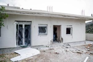 Η ανατροπή που άφησε άφωνη την Κρήτη: Ελεύθερα τα 5 μέλη της οικογένειας Καργάκη μετά τη βομβιστική επίθεση στα Βορίζια