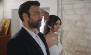 Η αποκάλυψη που αλλάζει τα πάντα στη «Γη της ελιάς»: Η είδηση που ανατρέπει τη ζωή της Βασιλικής!