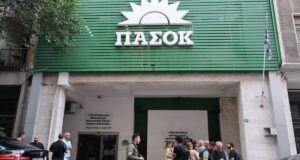 Η μεγάλη ανατροπή στο ΠΑΣΟΚ: Πώς η φθορά της ΝΔ και η επιστροφή Τσίπρα αλλάζουν τα πάντα!