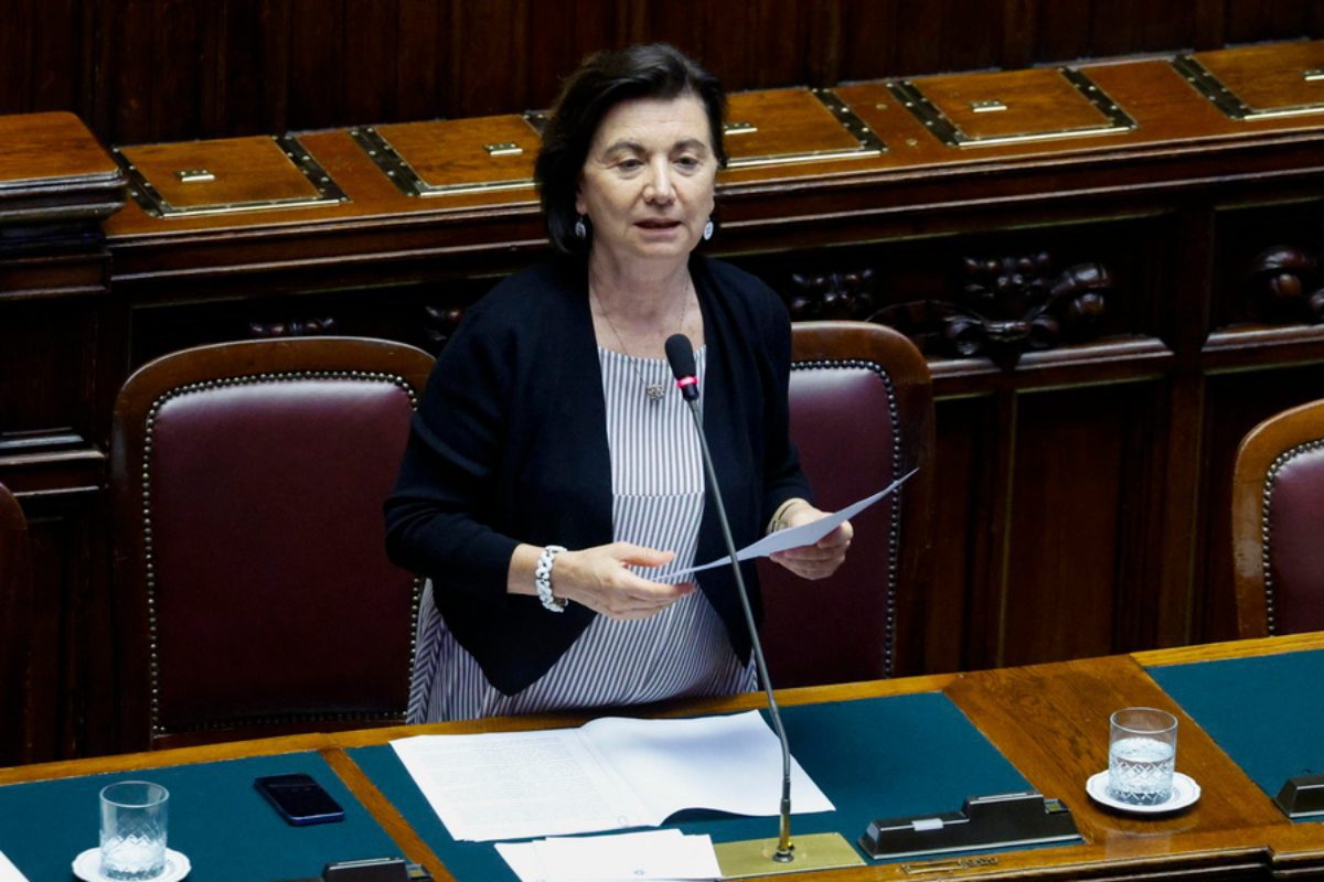 Απίστευτη δραματική εξέλιξη στην Ιταλία: Εξαφανίστηκε ο σύζυγος της υπουργού Οικογένειας μέσα σε λίμνη – Συνεχίζονται με αγωνία οι έρευνες - NewsPoint.gr