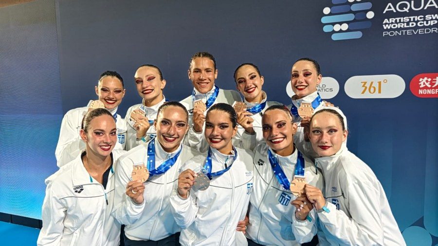 Συγκίνηση και υπερηφάνεια: Το χάλκινο μετάλλιο της Ελλάδας που ανέτρεψε τα δεδομένα στην καλλιτεχνική κολύμβηση! - NewsPoint.gr