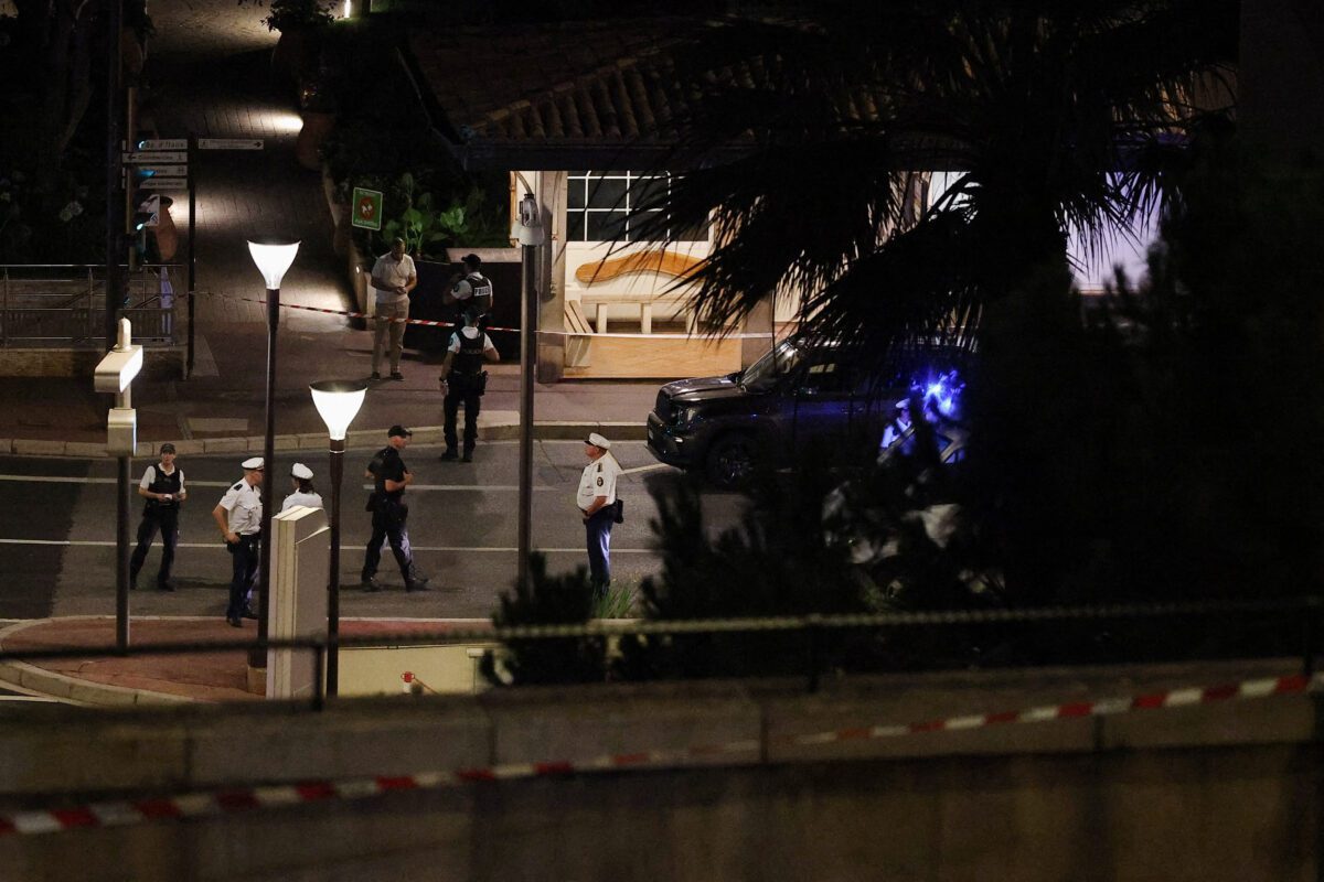 Σοκ στο Μονακό: Διάσημος Ουκρανός ολιγάρχης και μέλη της οικογένειάς του ανάμεσα στους σοβαρά τραυματίες από φονική έκρηξη βόμβας – Οι πρώτες εικόνες και η δραματική καταδίωξη του δράστη - NewsPoint.gr