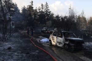 Θρίλερ χωρίς τέλος στο Δερβένι Ωραιοκάστρου: Δεύτερη σορός ανακαλύφθηκε μέσα σε σπίτι μετά τη φονική φωτιά!